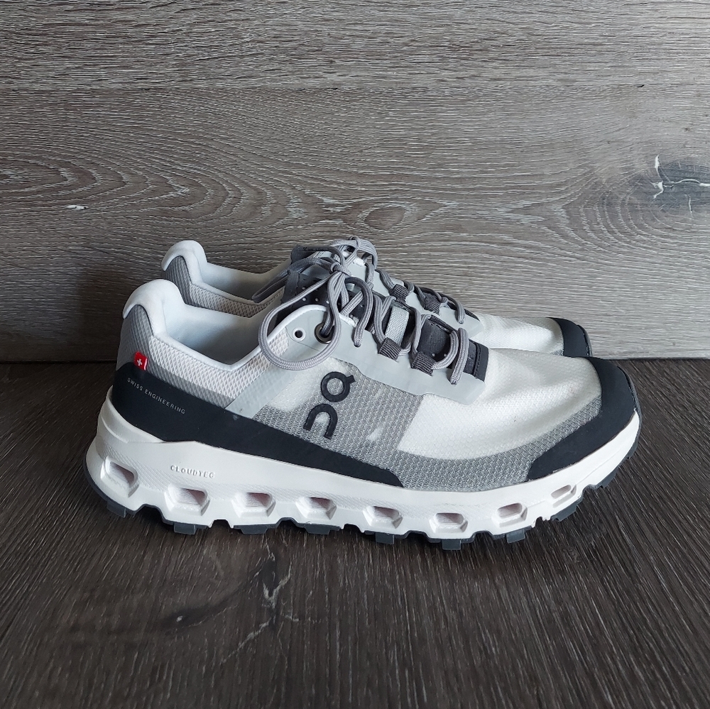 NEW On Running Cloud Vista Shoes Size 6